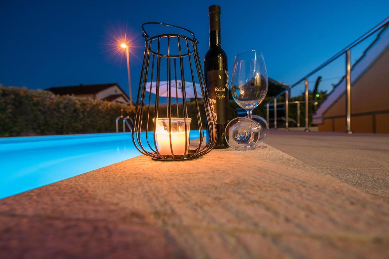 Villa Petra S Bazenom, Rostiljem I Parkingom Zadar Eksteriør billede